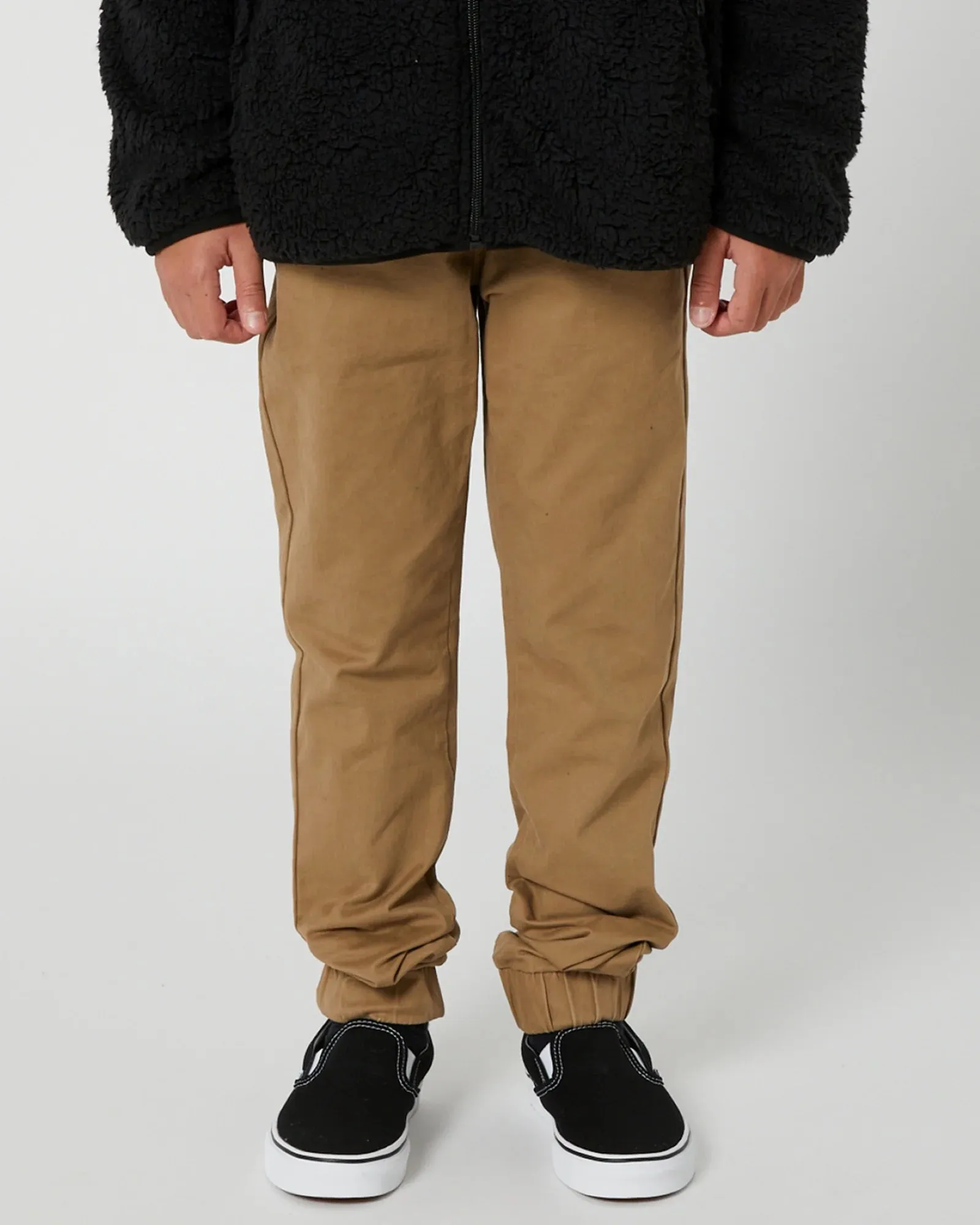 ALPHABET SOUP POINTBREAK CHINO JOGGER DARK KHAKI