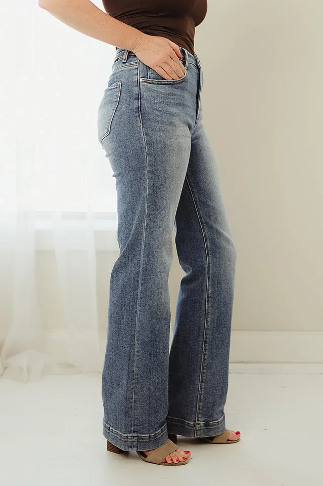 Evie Straight Jeans