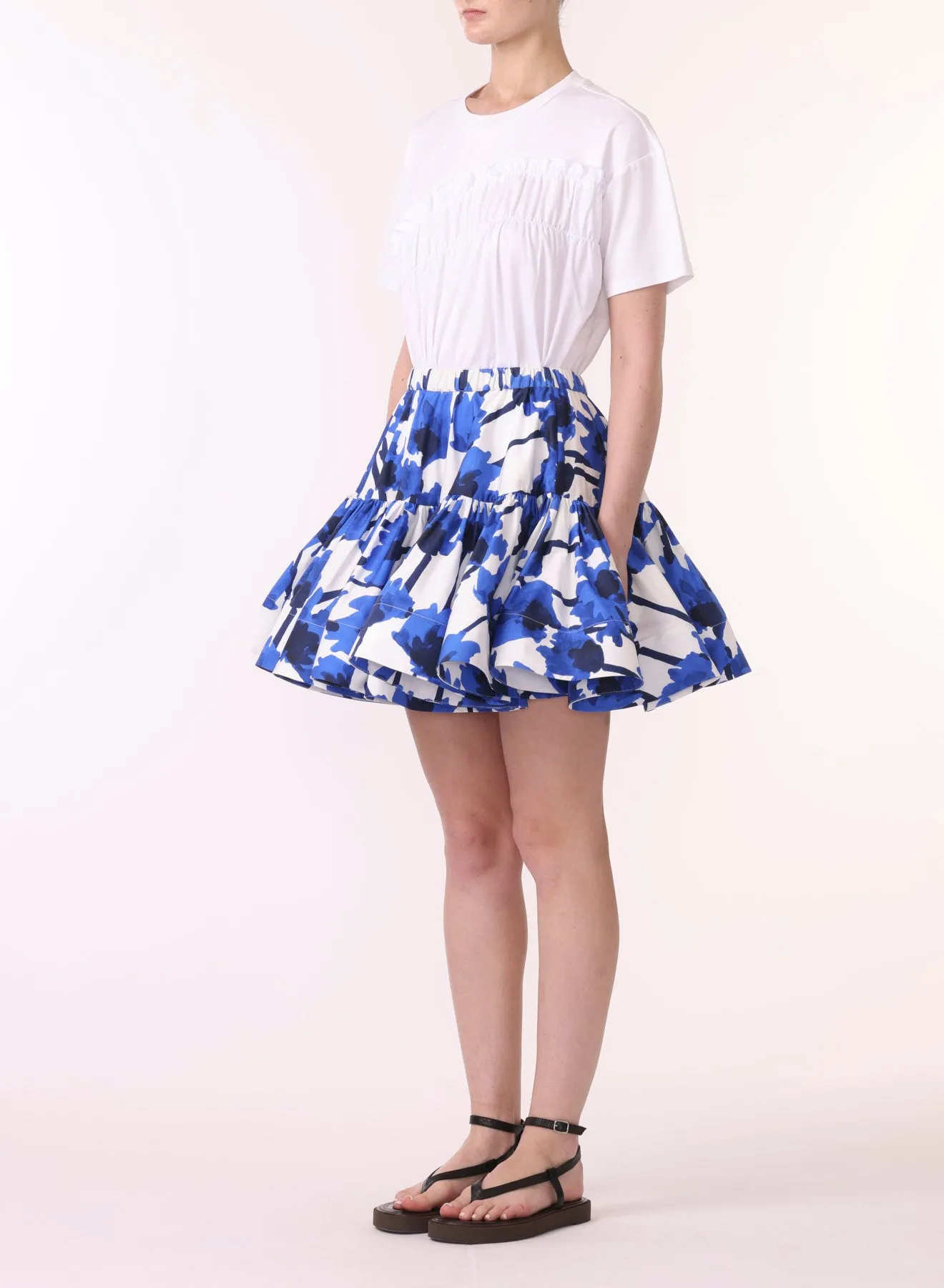 PRINTED MINI RUFFLE SKIRT W ELASTIC BAND