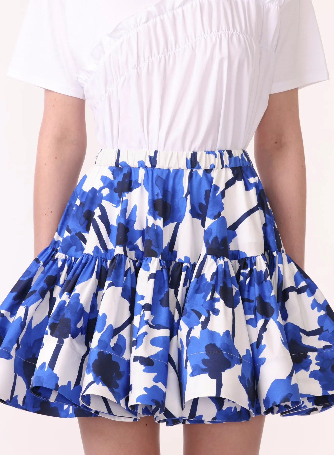 PRINTED MINI RUFFLE SKIRT W ELASTIC BAND