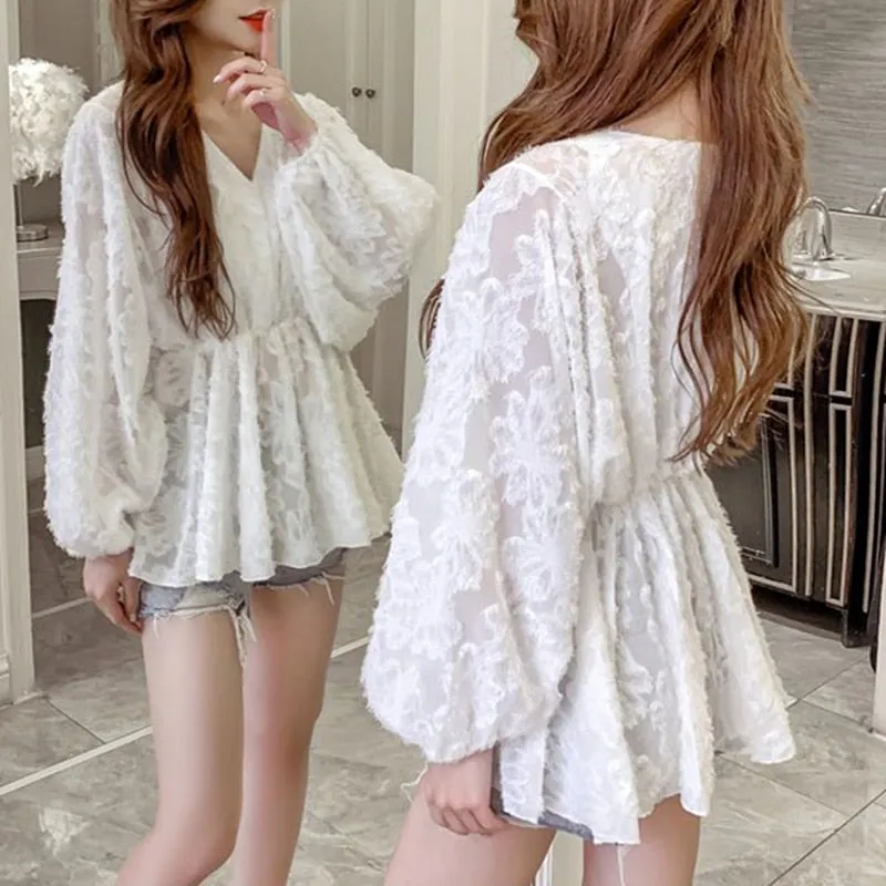 Women Elegant Casual Sweet Fashion V-neck Elastic Waist Puff Sleeve Tassel Lace Blouses - WSB8524